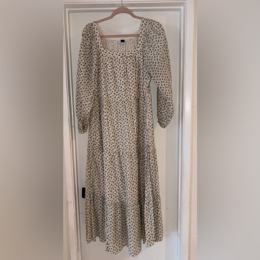Old Navy Cream Floral Tiered Dress